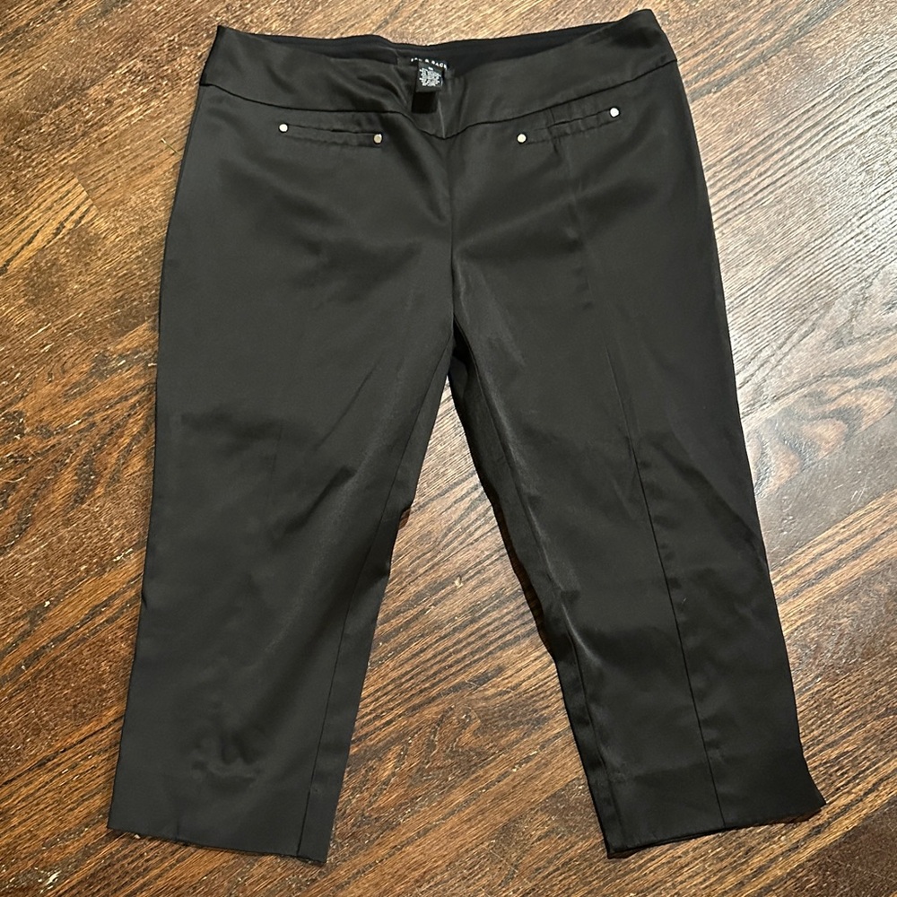 Zac & Rachel Capri Dress Pants (Size 10)